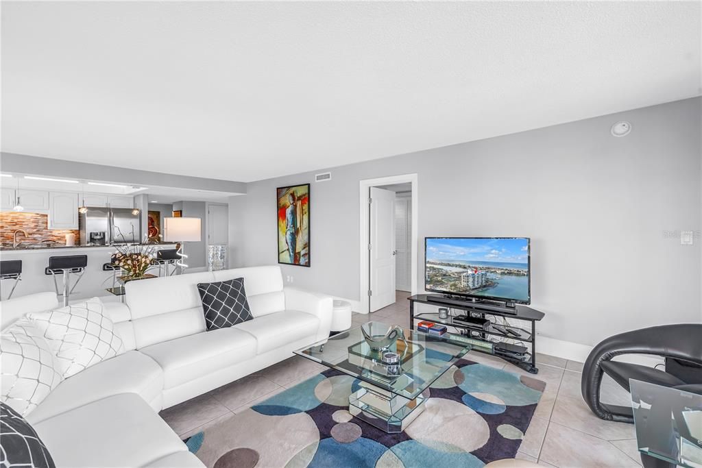 На продажу: $750,000 (2 спален, 2 ванн, 1430 Квадратных фут)