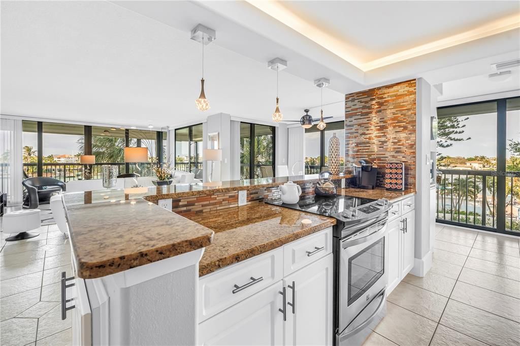 На продажу: $750,000 (2 спален, 2 ванн, 1430 Квадратных фут)