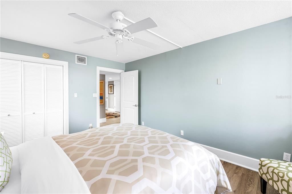 На продажу: $750,000 (2 спален, 2 ванн, 1430 Квадратных фут)