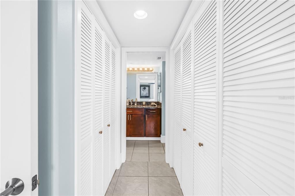 На продажу: $750,000 (2 спален, 2 ванн, 1430 Квадратных фут)