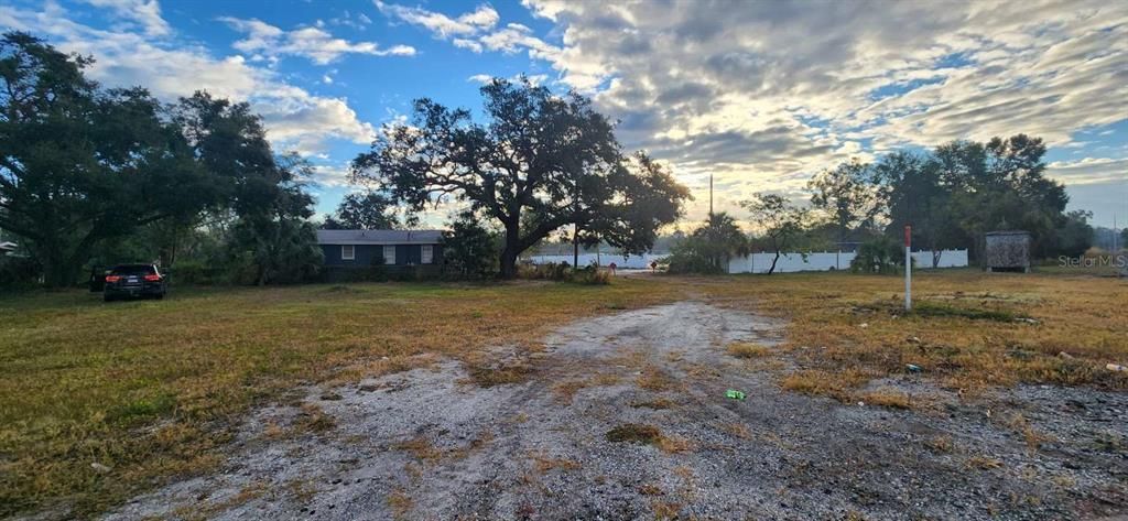 На продажу: $59,900 (0.12 acres)