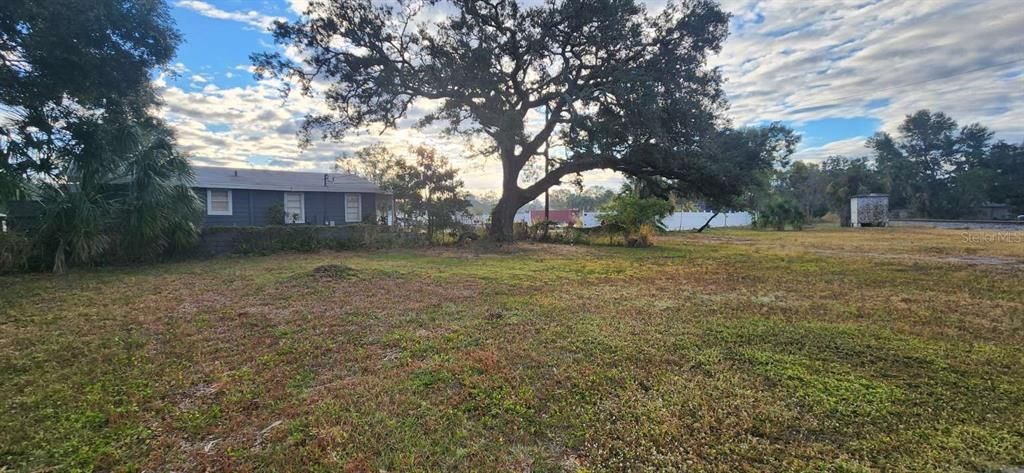 На продажу: $59,900 (0.12 acres)