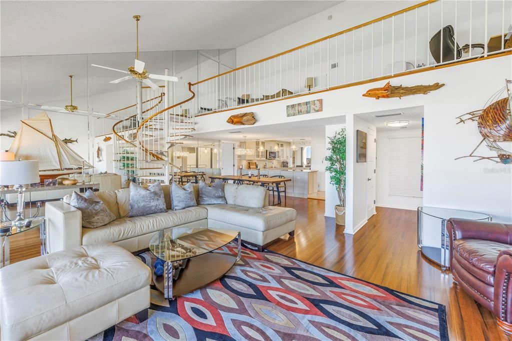 En Venta: $1,185,000 (2 camas, 3 baños, 2460 Pies cuadrados)