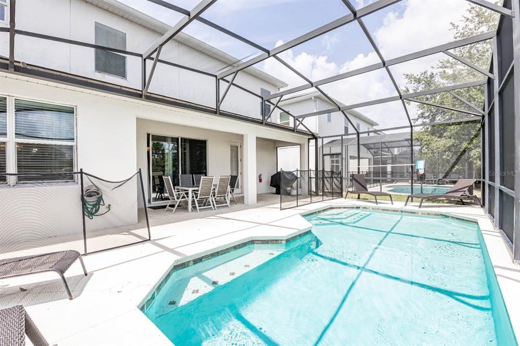 For Sale: $718,000 (5 beds, 5 baths, 3067 Square Feet)