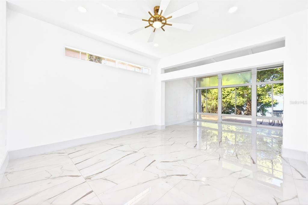 En Venta: $1,300,000 (4 camas, 4 baños, 4625 Pies cuadrados)