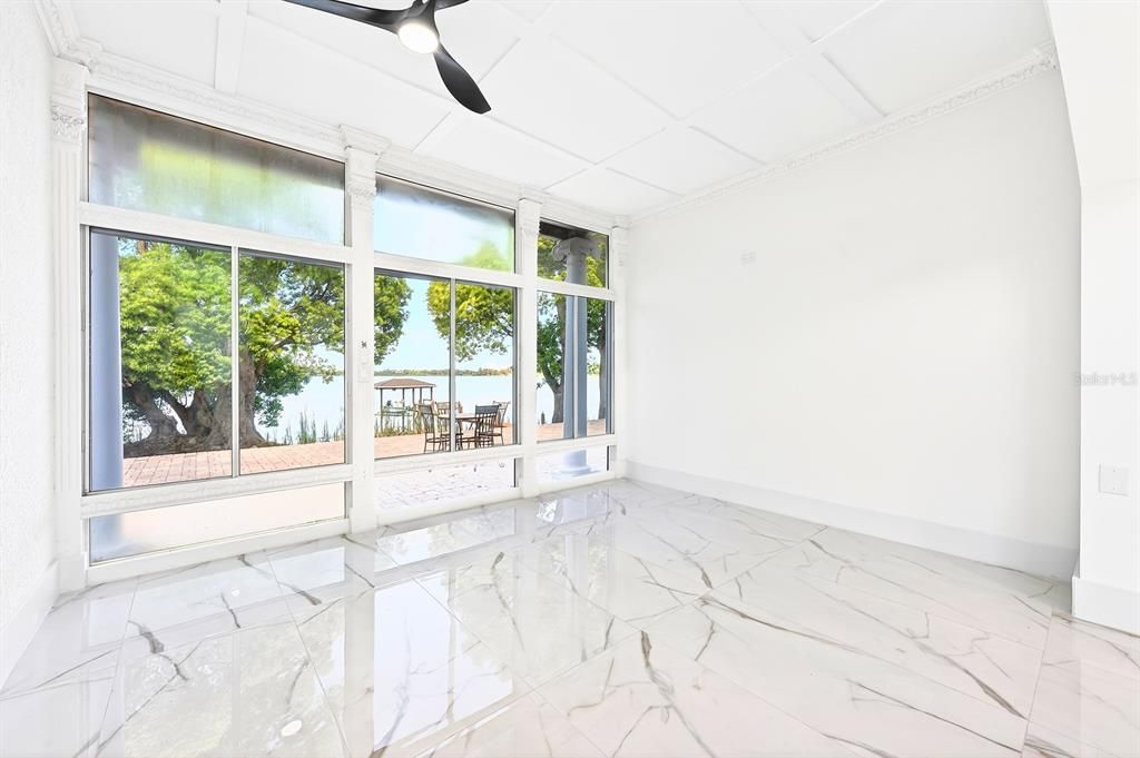 En Venta: $1,300,000 (4 camas, 4 baños, 4625 Pies cuadrados)