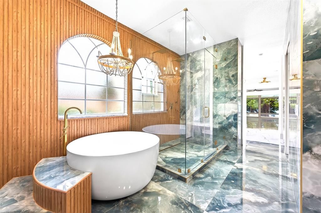 En Venta: $1,300,000 (4 camas, 4 baños, 4625 Pies cuadrados)