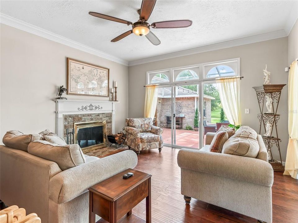 For Sale: $1,399,000 (6 beds, 3 baths, 3141 Square Feet)