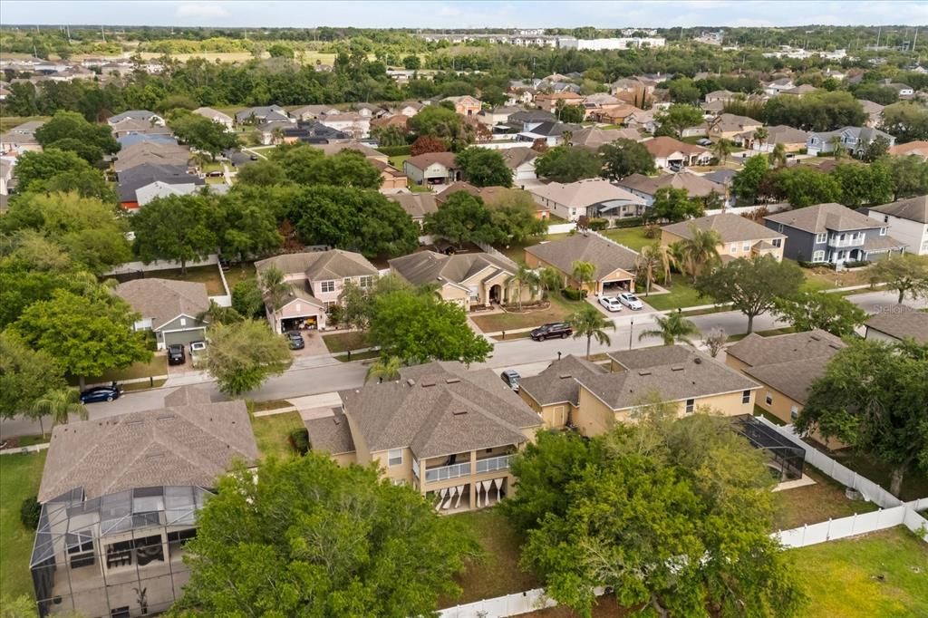 Activo con contrato: $619,900 (5 camas, 3 baños, 3758 Pies cuadrados)