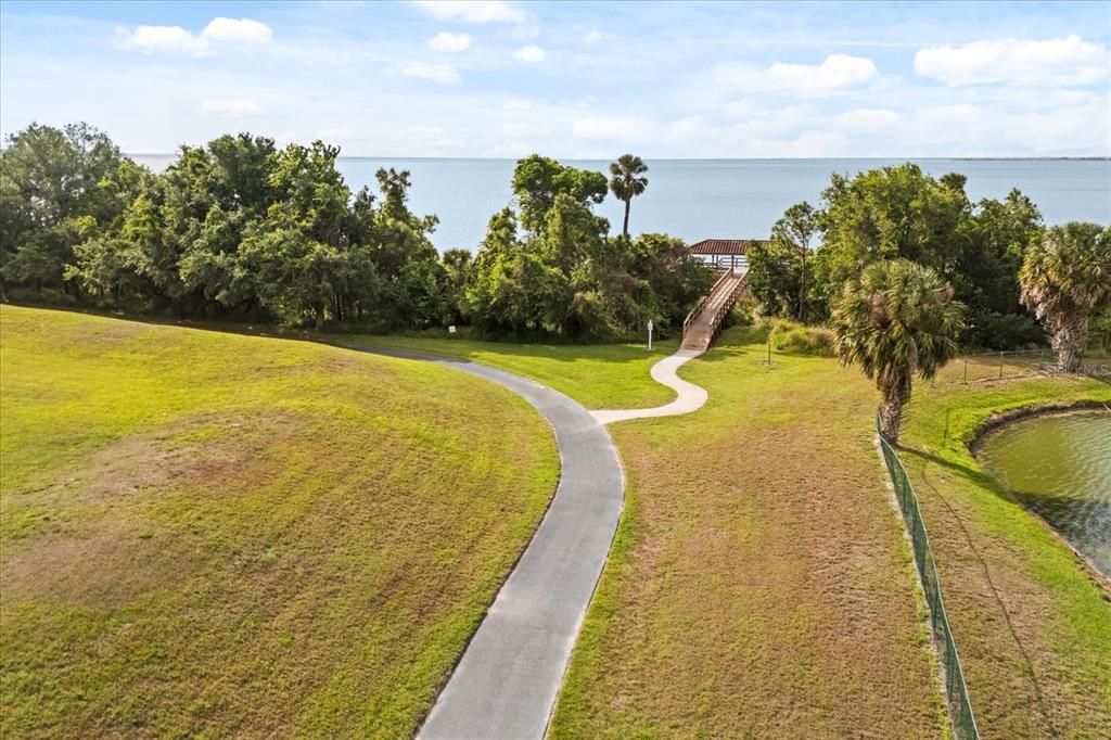 Activo con contrato: $619,900 (5 camas, 3 baños, 3758 Pies cuadrados)
