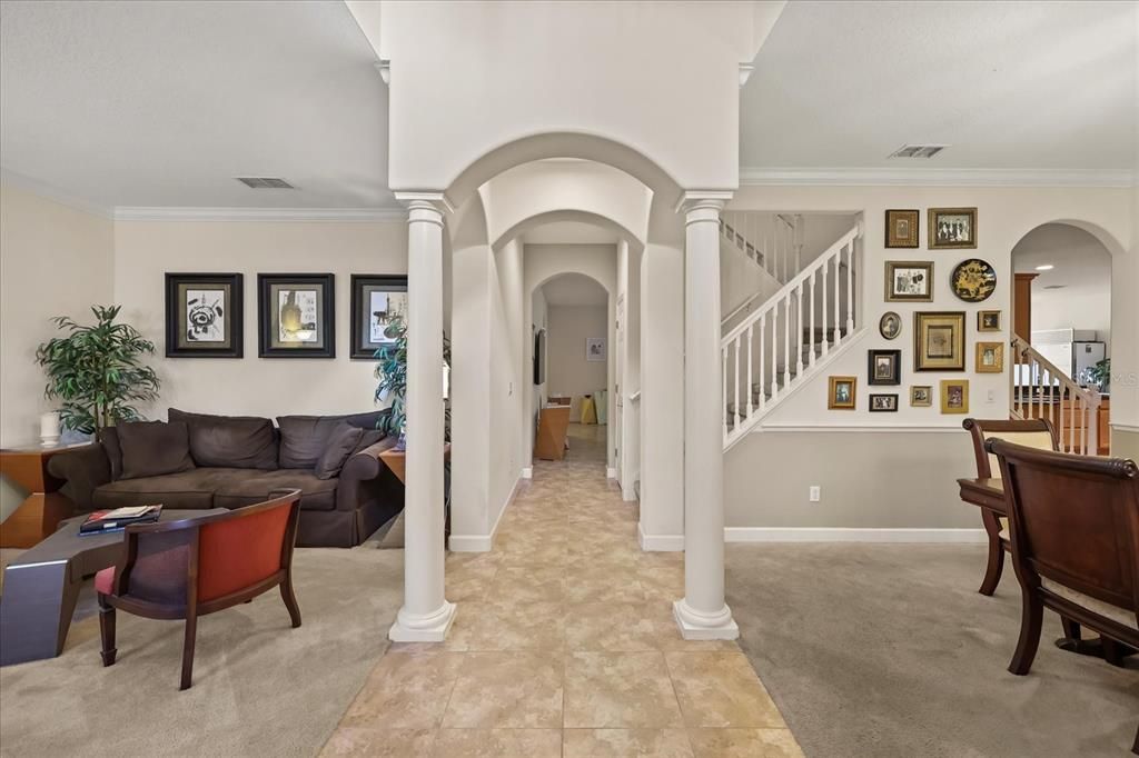 Activo con contrato: $619,900 (5 camas, 3 baños, 3758 Pies cuadrados)