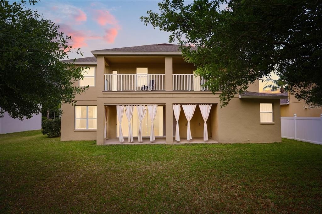 Activo con contrato: $619,900 (5 camas, 3 baños, 3758 Pies cuadrados)