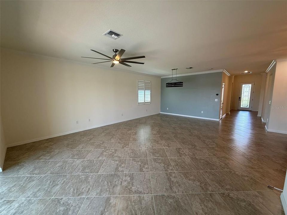 En Renta: $3,575 (4 camas, 3 baños, 2006 Pies cuadrados)