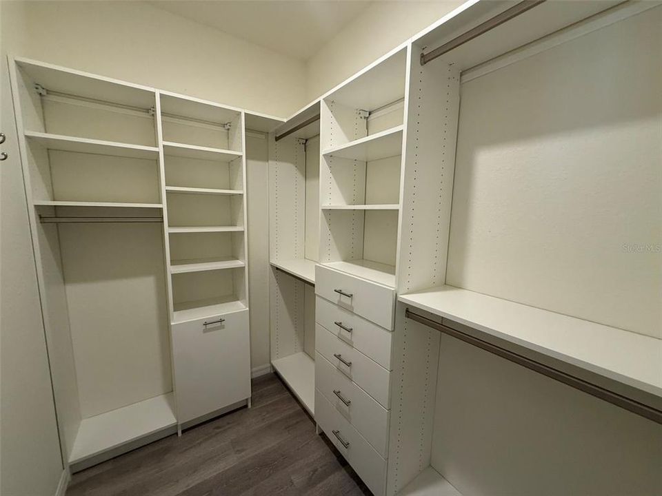 En Renta: $3,575 (4 camas, 3 baños, 2006 Pies cuadrados)