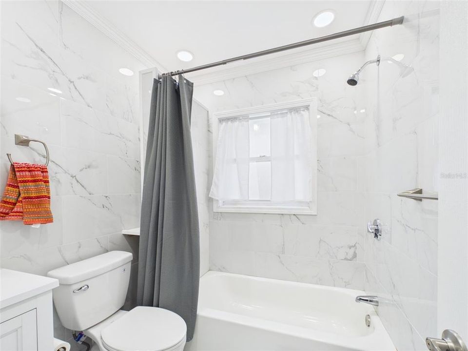 На продажу: $229,000 (0 спален, 0 ванн, 1589 Квадратных фут)
