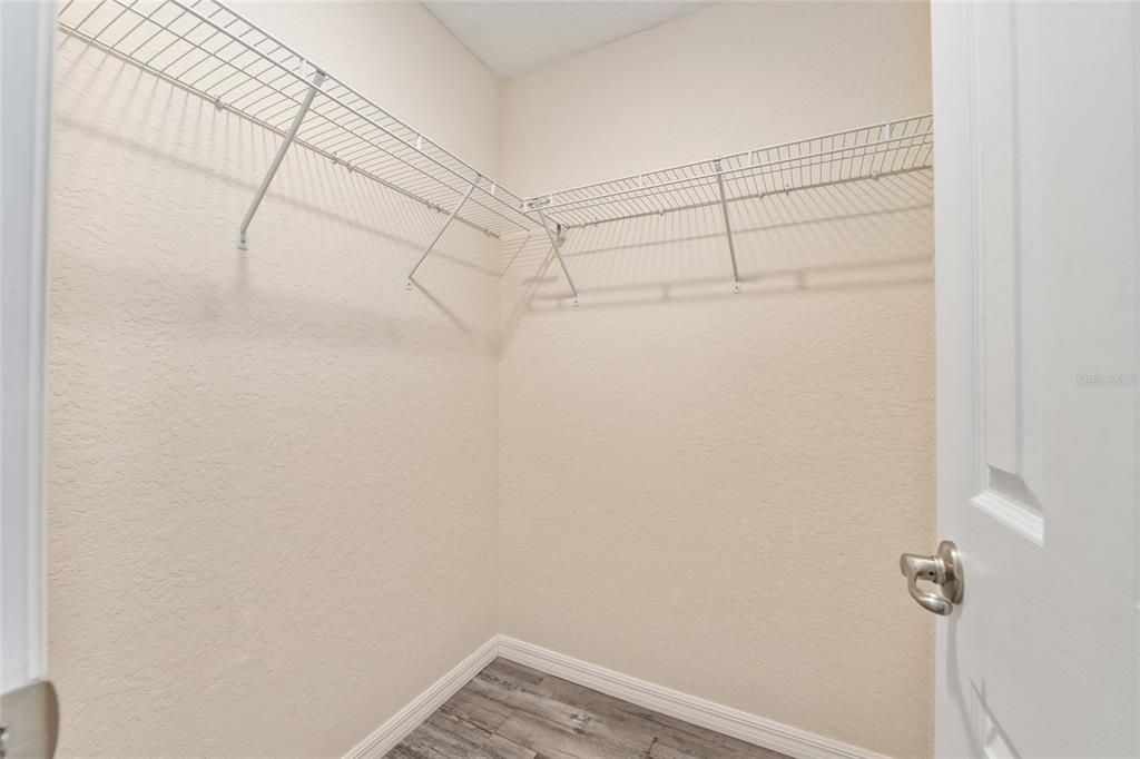 En Venta: $239,800 (3 camas, 2 baños, 1340 Pies cuadrados)