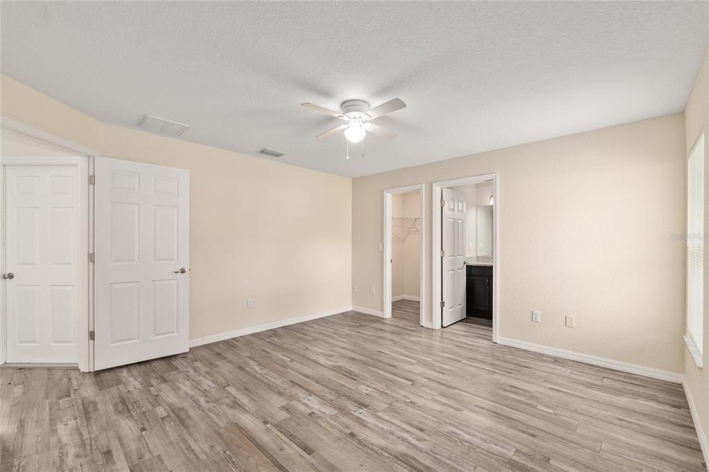 En Venta: $239,800 (3 camas, 2 baños, 1340 Pies cuadrados)