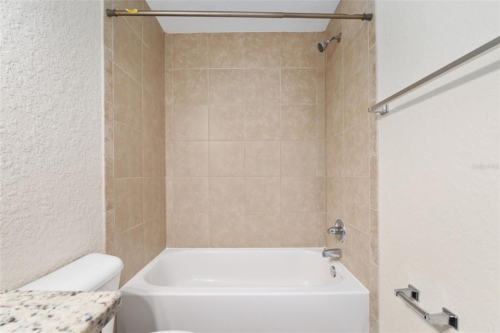 En Venta: $239,800 (3 camas, 2 baños, 1340 Pies cuadrados)