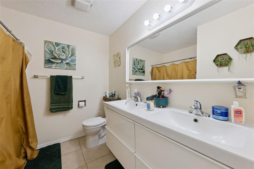 For Sale: $619,900 (6 beds, 0 baths, 2700 Square Feet)