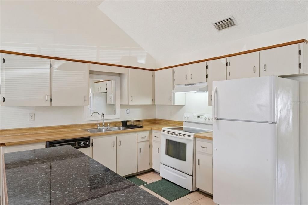For Sale: $619,900 (6 beds, 0 baths, 2700 Square Feet)