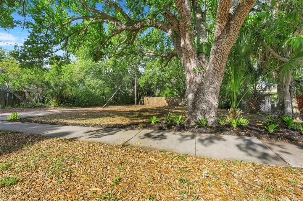 For Sale: $99,000 (0.07 acres)