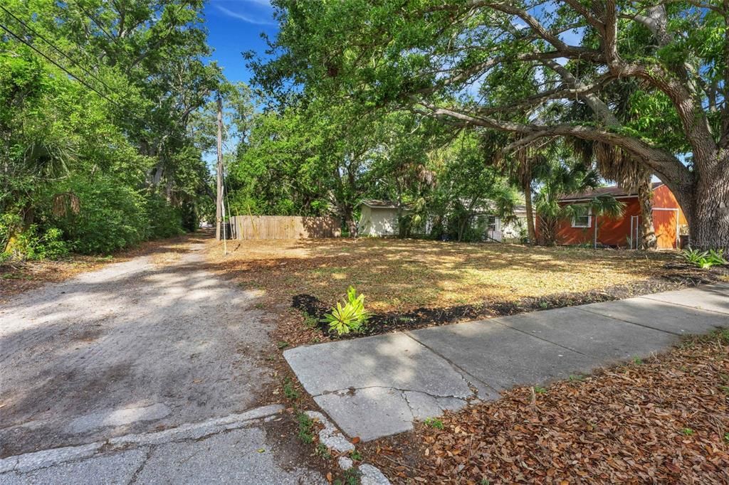 For Sale: $99,000 (0.07 acres)