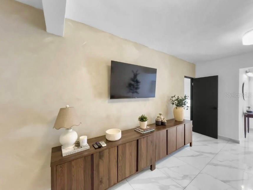 For Sale: $495,000 (8 beds, 0 baths, 1855 Square Feet)