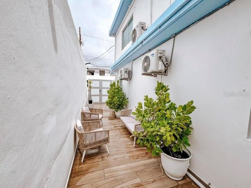 For Sale: $495,000 (8 beds, 0 baths, 1855 Square Feet)