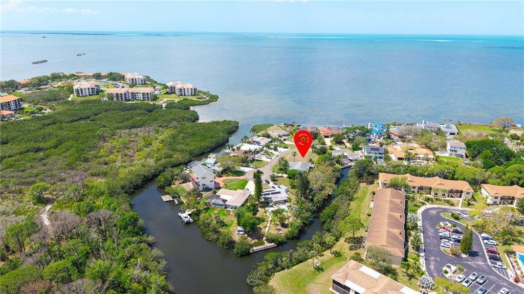 待售: $399,000 (0.32 acres)