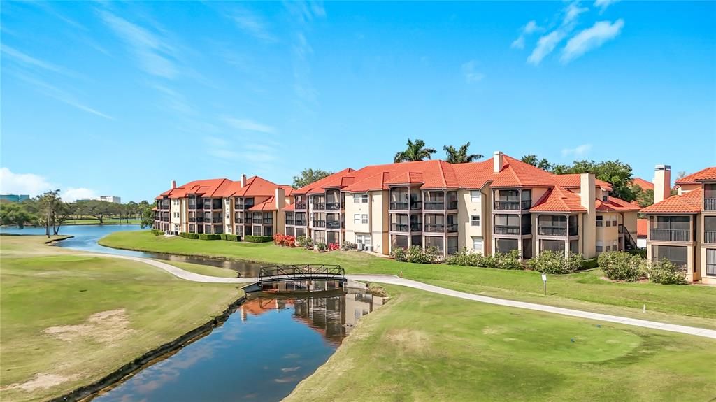 Activo con contrato: $199,900 (2 camas, 2 baños, 1075 Pies cuadrados)