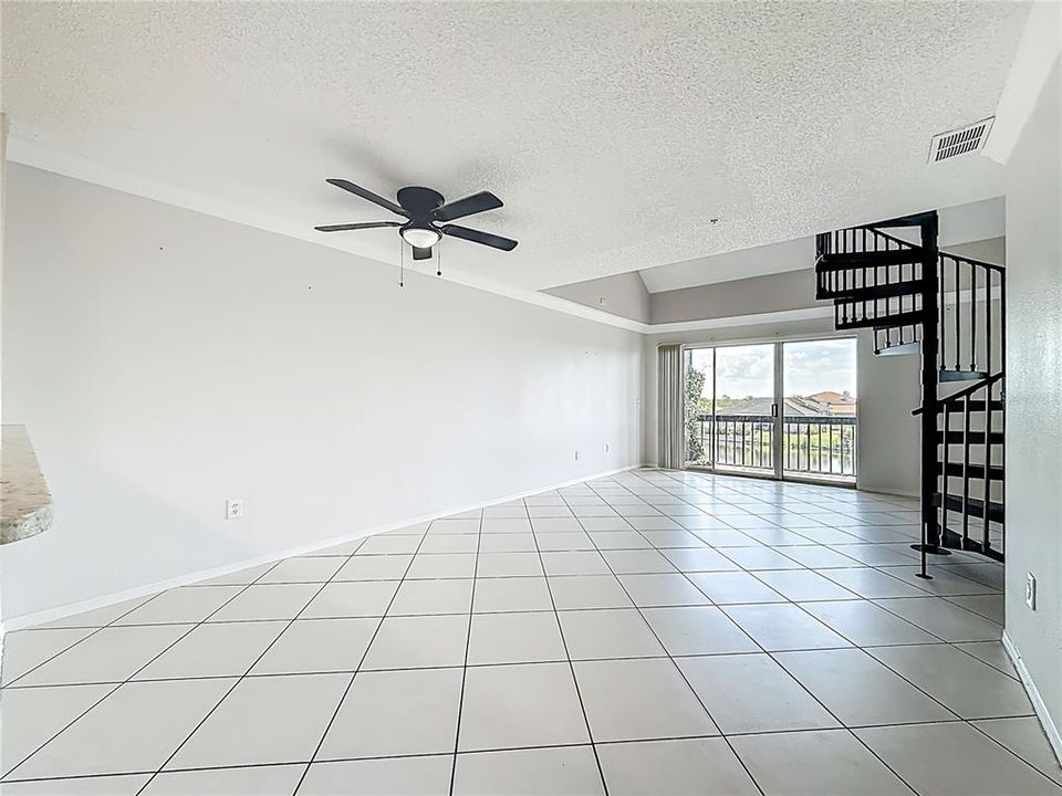 Activo con contrato: $199,900 (2 camas, 2 baños, 1075 Pies cuadrados)