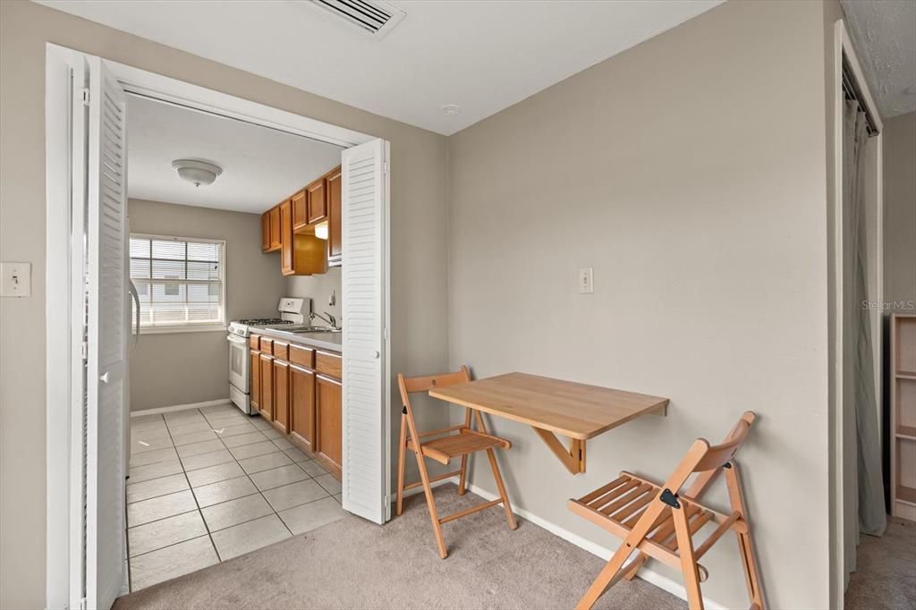 Active With Contract: $584,500 (4 beds, 4 baths, 2433 Square Feet)