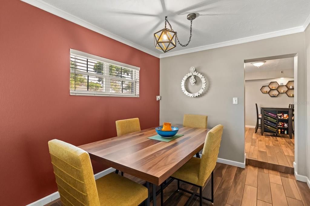 Active With Contract: $584,500 (4 beds, 4 baths, 2433 Square Feet)