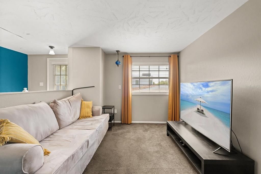 Active With Contract: $584,500 (4 beds, 4 baths, 2433 Square Feet)