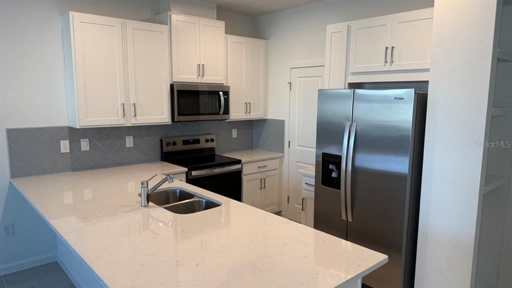 For Rent: $2,650 (3 beds, 2 baths, 1476 Square Feet)