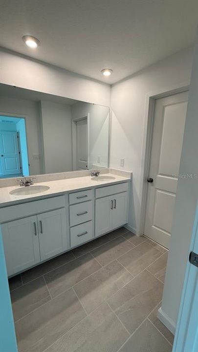 For Rent: $2,650 (3 beds, 2 baths, 1476 Square Feet)