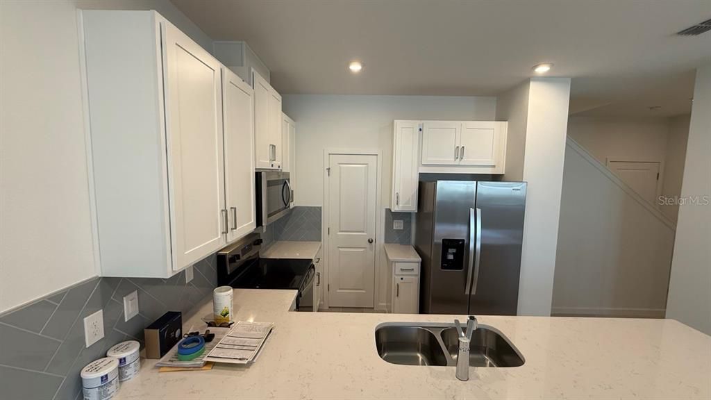 For Rent: $2,650 (3 beds, 2 baths, 1476 Square Feet)