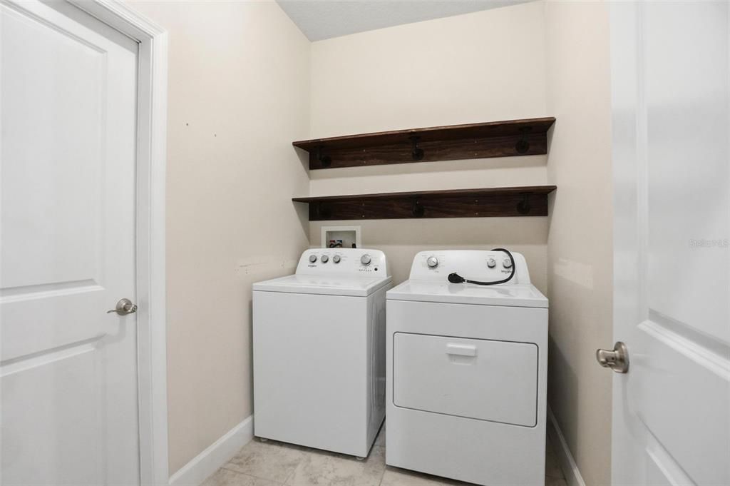 Activo con contrato: $338,000 (3 camas, 2 baños, 1532 Pies cuadrados)