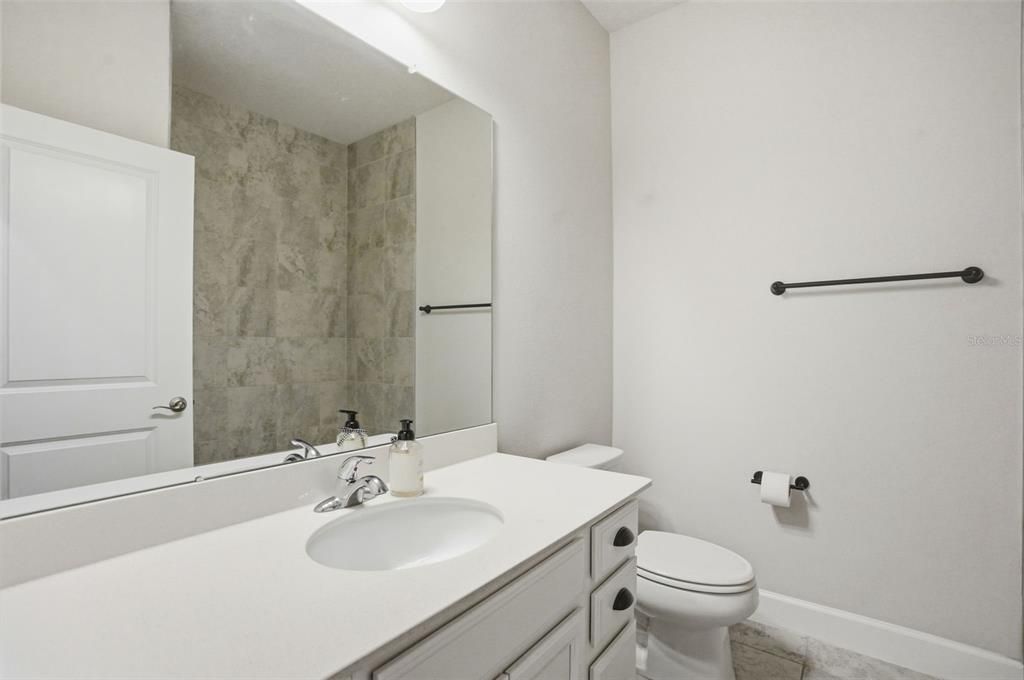 Activo con contrato: $338,000 (3 camas, 2 baños, 1532 Pies cuadrados)