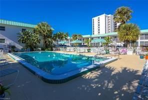 For Sale: $535,000 (2 beds, 2 baths, 1055 Square Feet)