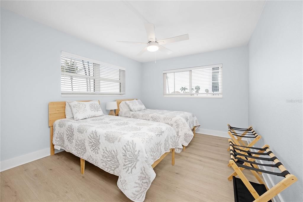 For Sale: $535,000 (2 beds, 2 baths, 1055 Square Feet)