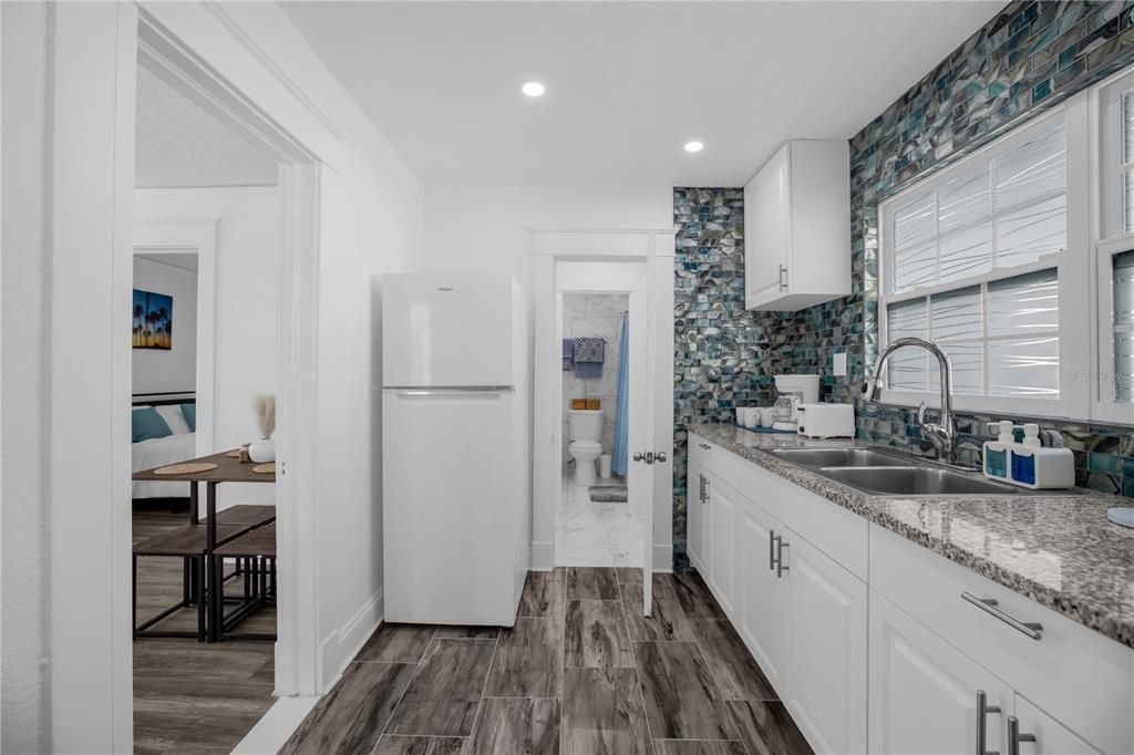 For Sale: $899,900 (5 beds, 0 baths, 2724 Square Feet)