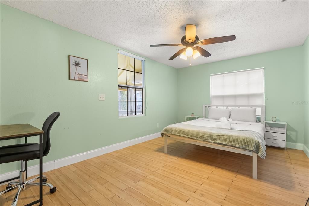 For Sale: $899,900 (5 beds, 0 baths, 2724 Square Feet)