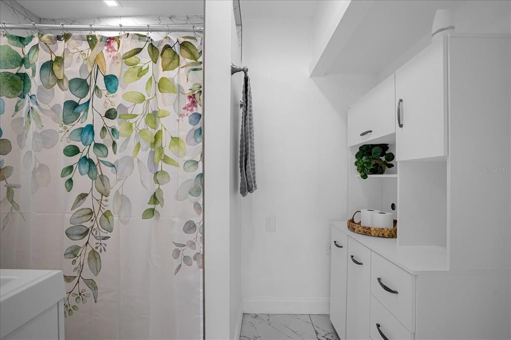 For Sale: $899,900 (5 beds, 0 baths, 2724 Square Feet)