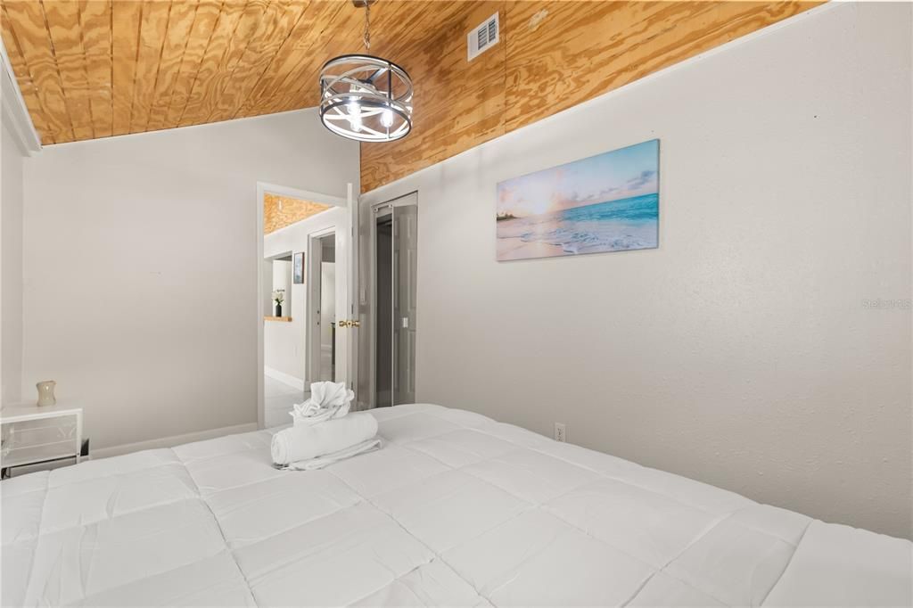 For Sale: $899,900 (5 beds, 0 baths, 2724 Square Feet)