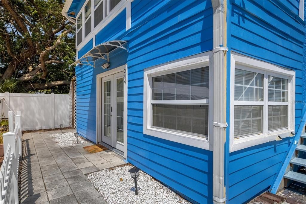 For Sale: $899,900 (5 beds, 0 baths, 2724 Square Feet)