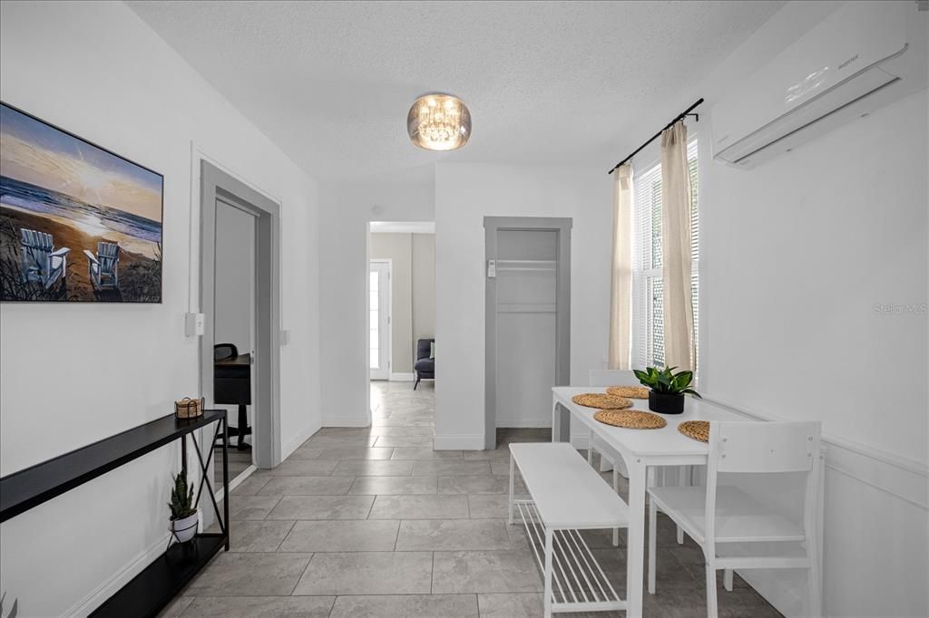 For Sale: $899,900 (5 beds, 0 baths, 2724 Square Feet)