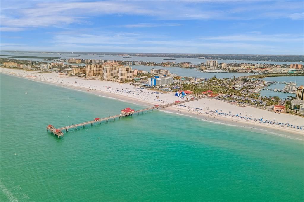 For Sale: $899,900 (5 beds, 0 baths, 2724 Square Feet)