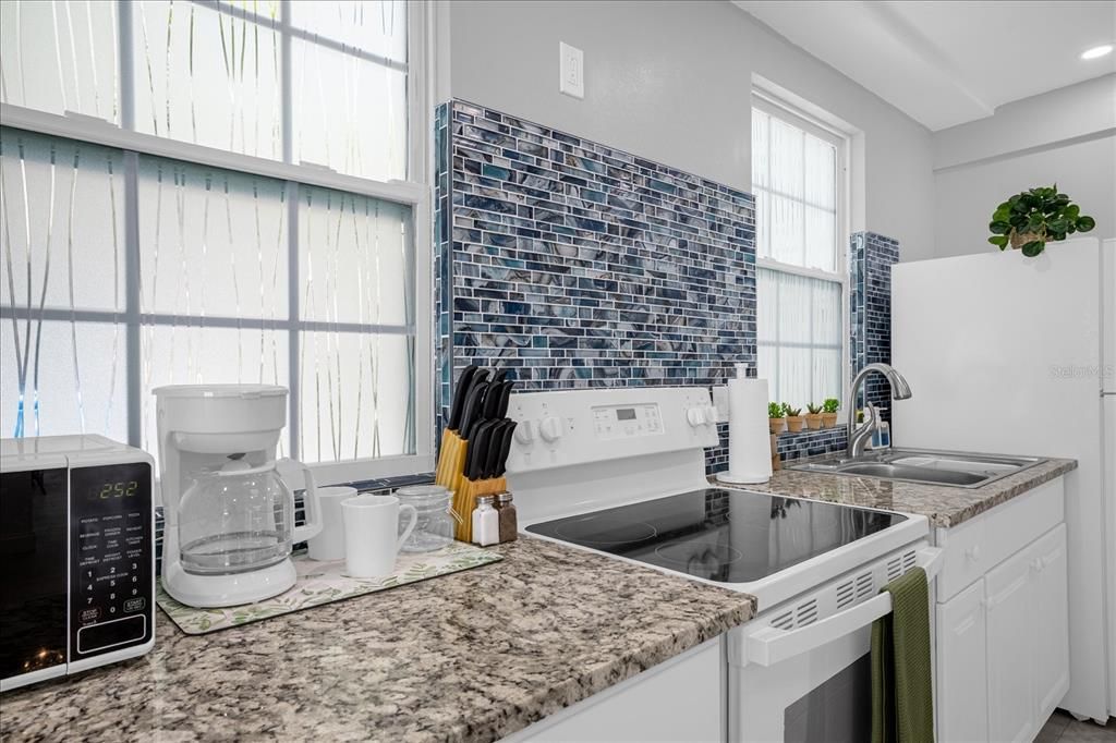 For Sale: $899,900 (5 beds, 0 baths, 2724 Square Feet)