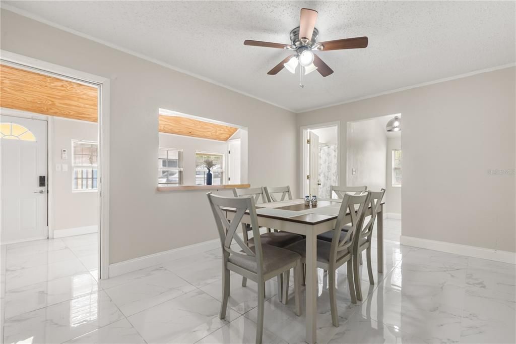 For Sale: $899,900 (5 beds, 0 baths, 2724 Square Feet)